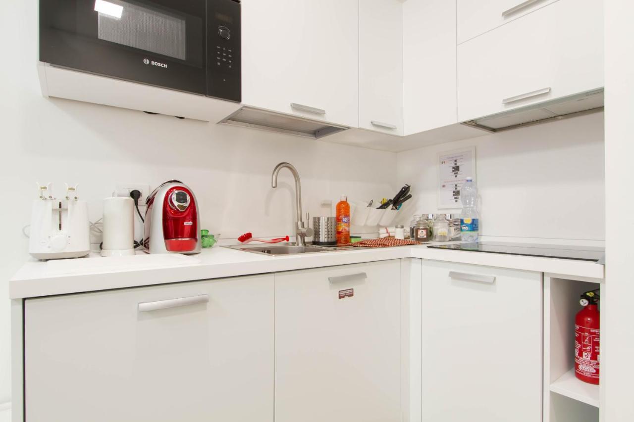 Metro Plaza Apartment -Buenos Aires Milan Bagian luar foto